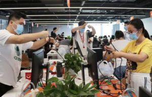 小米武汉总部营收破110亿 雷军：按容纳1万人规划建研发中